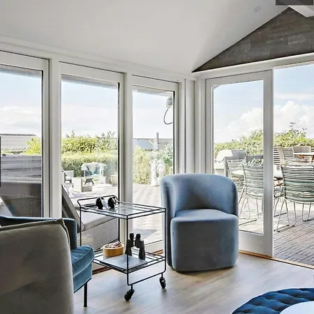 Tatil Evi House With Sea View At Stillinge