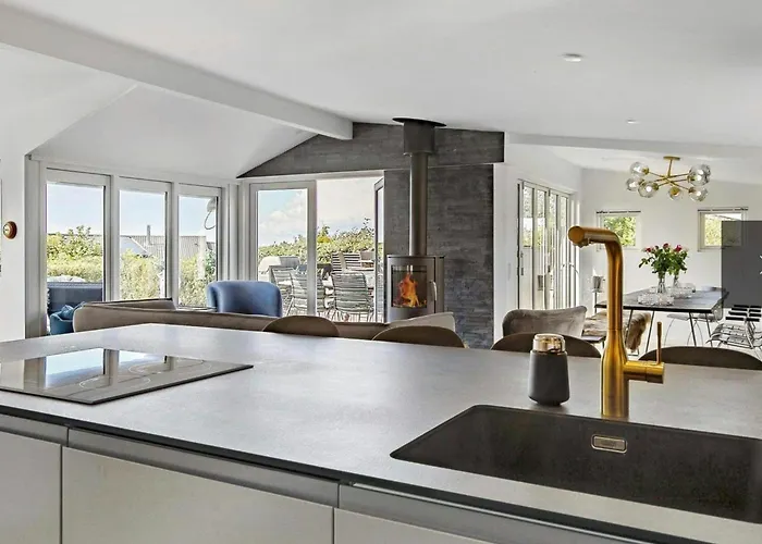 Сasa de vacaciones House With Sea View At Stillinge